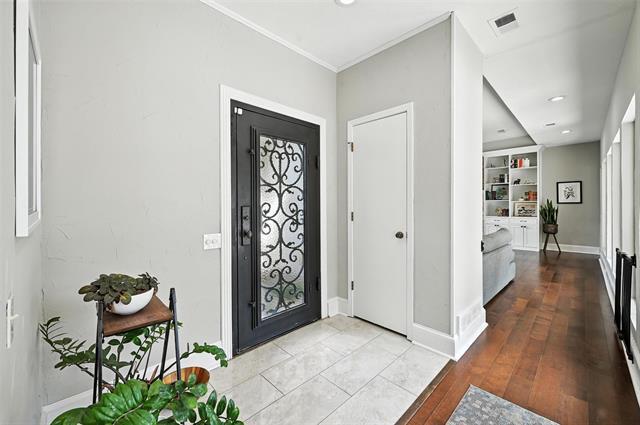 Building Photo - 6002 Costera Ln