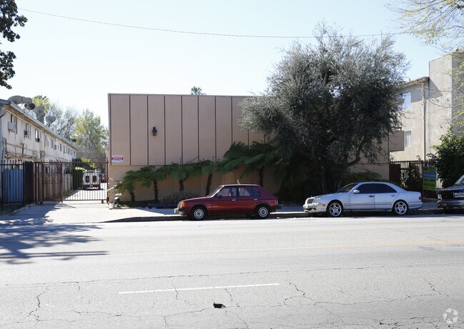 Building Photo - Olive Tree Apartments