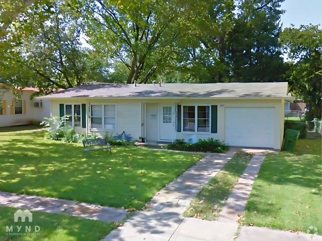 Building Photo - 1545 Murray Dr