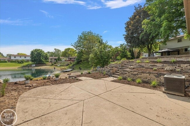 Building Photo - 2532 Belle View Dr