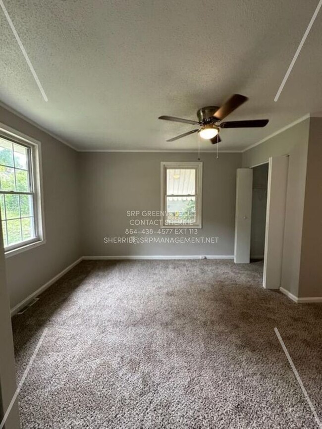 Building Photo - NEWLY RENOVATED HOME!!! 3 BEDROOM 2 BATH H...