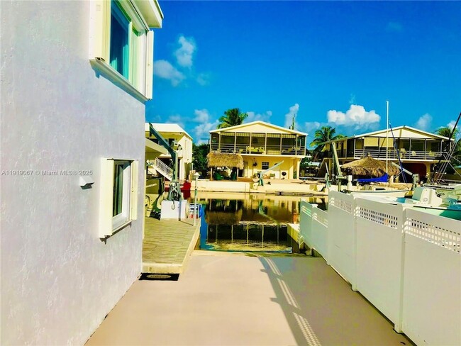 Building Photo - 30 Jean La Fitte Dr