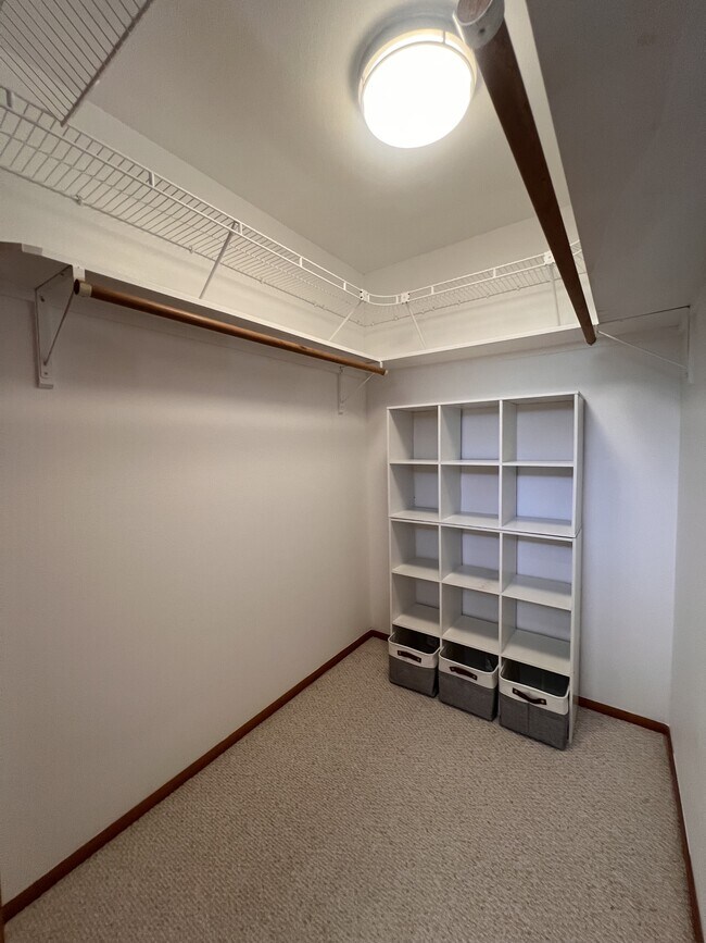 Building Photo - 47-069-69 Laenani Dr