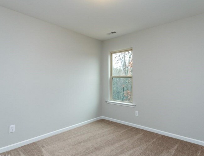 Building Photo - 2424 Kings Cross Ct