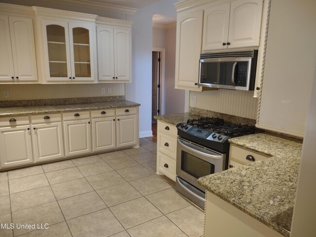 Building Photo - 103 Hallmark Pl