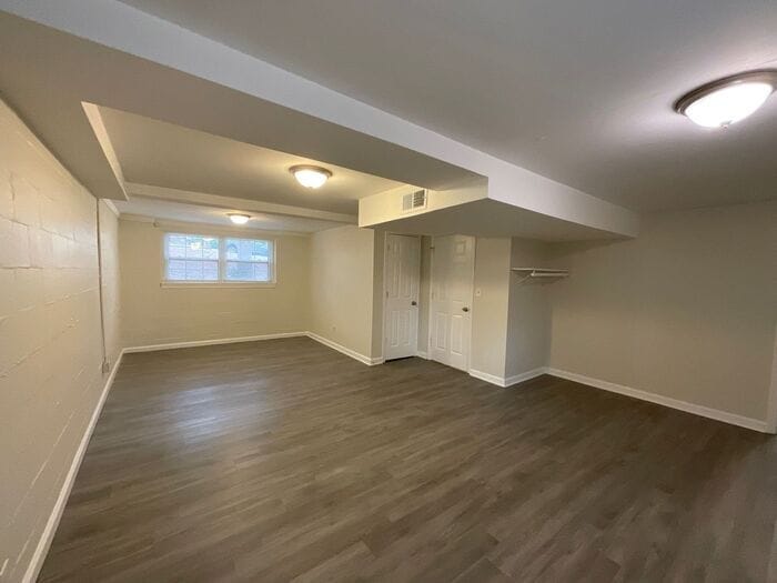 Building Photo - 2336 Pebble Rock E