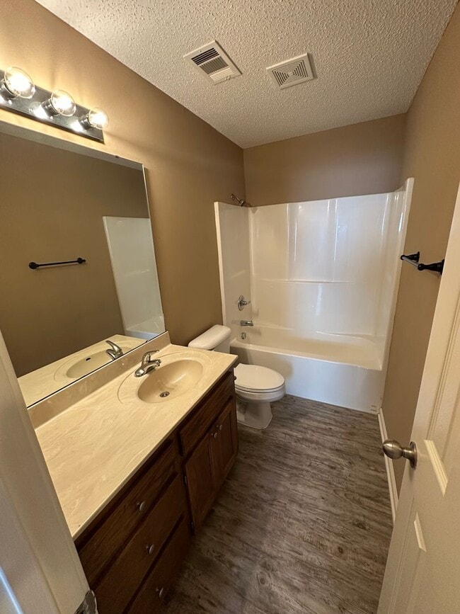 Building Photo - 107 Butterfield Crossing