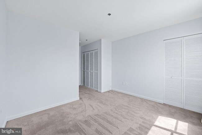 Building Photo - 2702 Lighthouse Point E