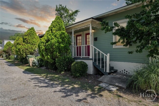 Primary Photo - 534 E Gordon Ln