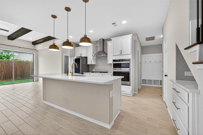 Building Photo - 4007 Delta Rose St