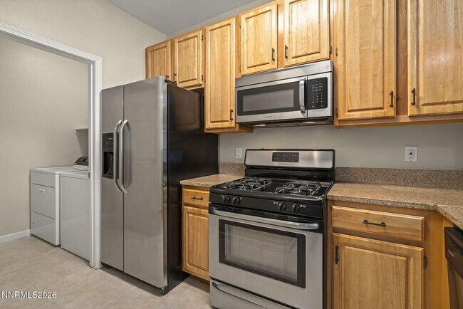 Building Photo - 900 S Meadows Pkwy