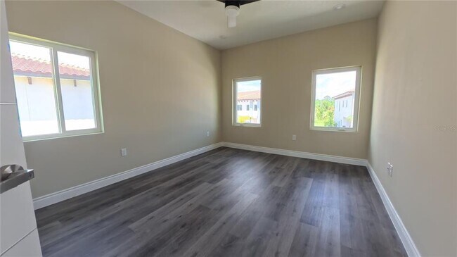 Building Photo - 1835 Brentwood Ct