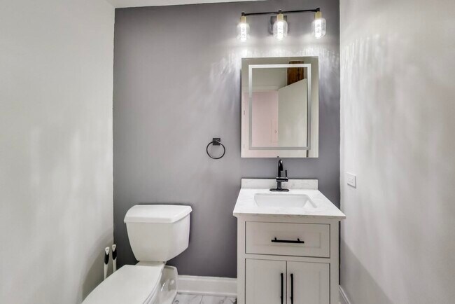 Building Photo - 1133 S Wabash Ave