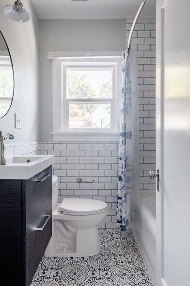 Building Photo - 5016 NE 29th Ave