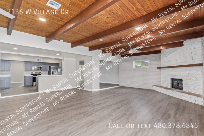 Building Photo - 2136 W Village Dr