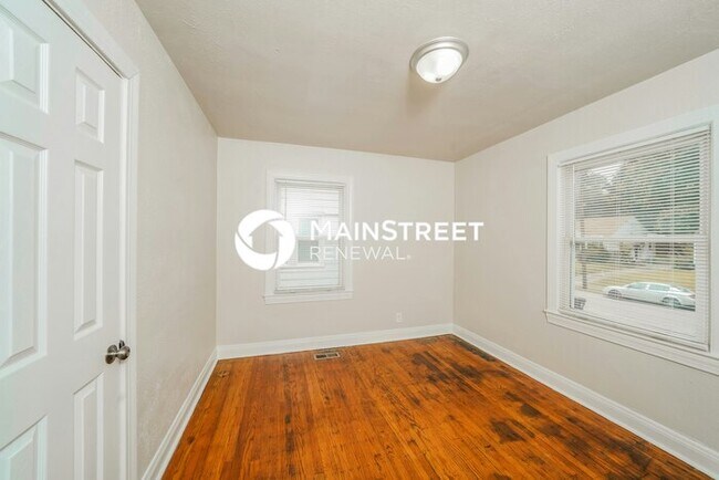 Building Photo - 2 Bedroom Pet-Friendly Home in Louisville,...