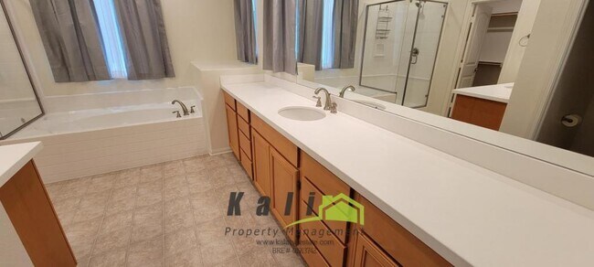 Building Photo - 1333 Pershing Rd