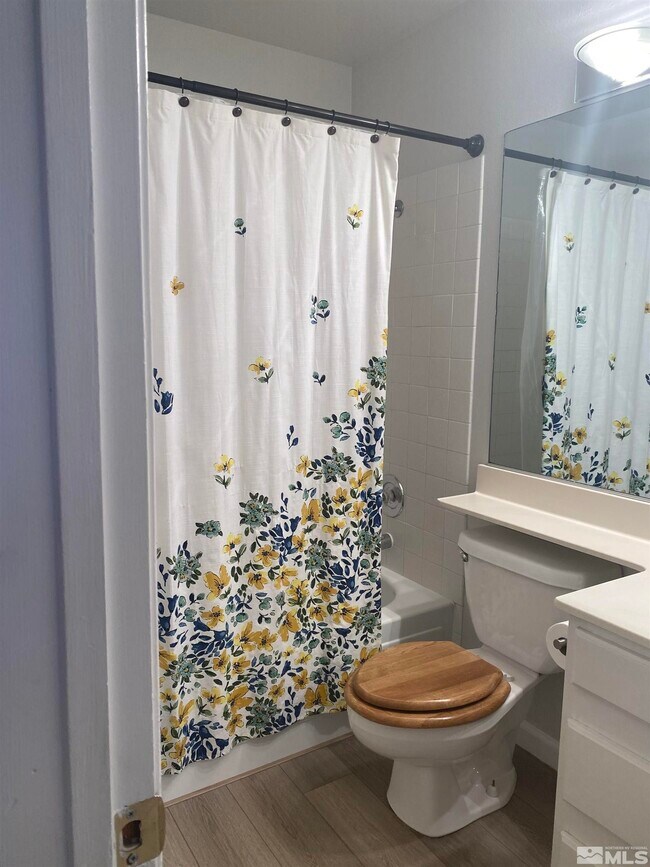 Building Photo - 2875 Idlewild Dr