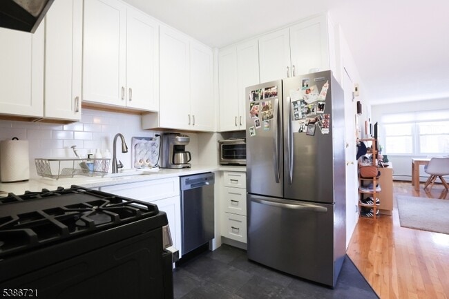 Building Photo - 6911 Adams St