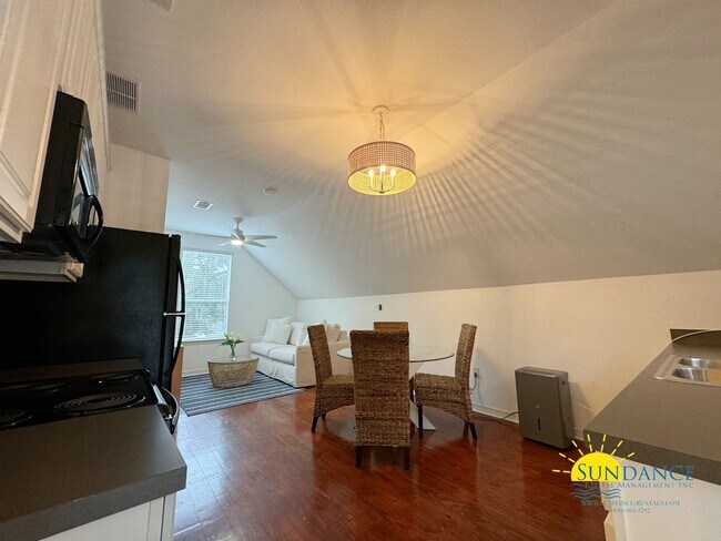 Building Photo - Exceptional Opportunity: Main Home plus Ga...