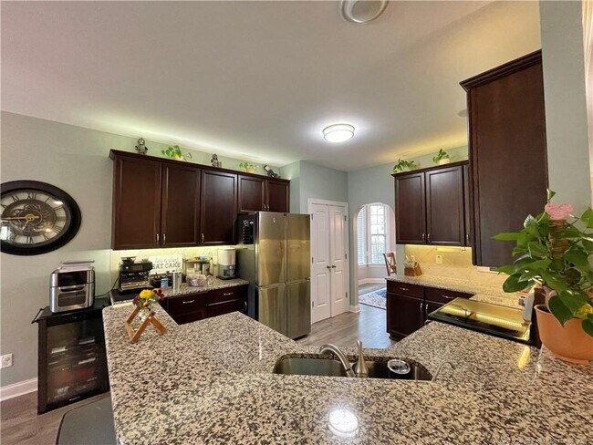 Building Photo - 82 Revolutionary Rd