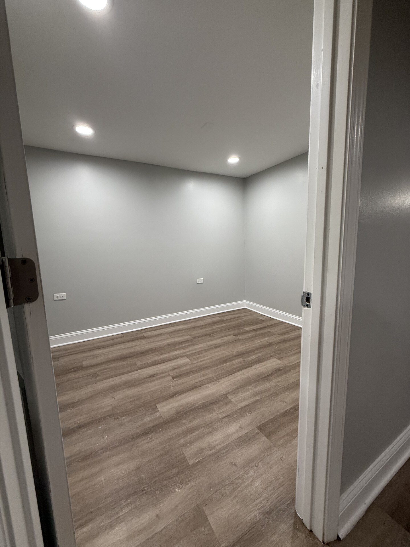 Building Photo - 3840 W Fillmore St