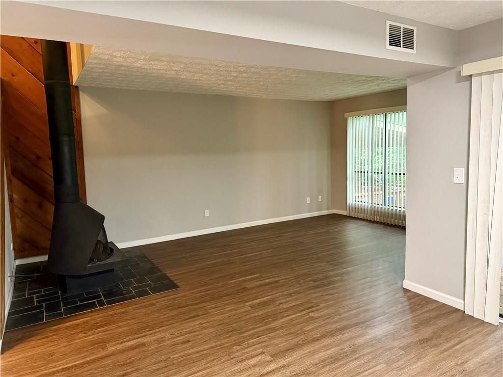 Building Photo - 1059 Mariners Dr