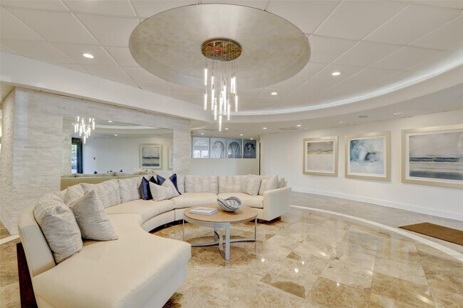 Building Photo - 3800 Galt Ocean Dr