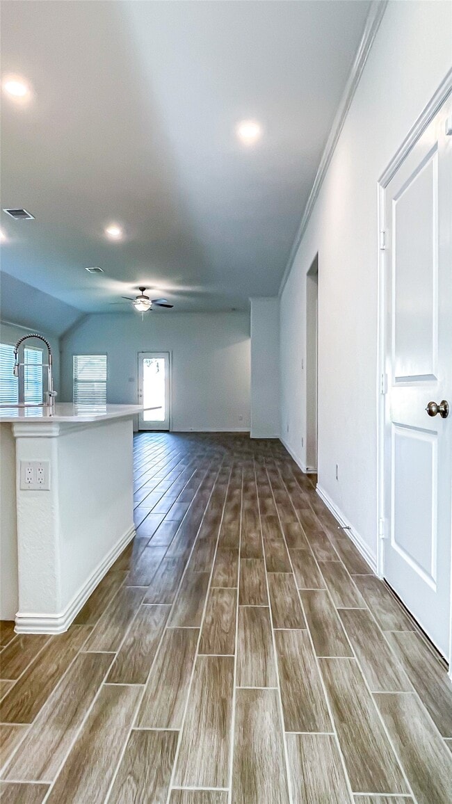 Building Photo - 21735 N Enchanted Rock Dr
