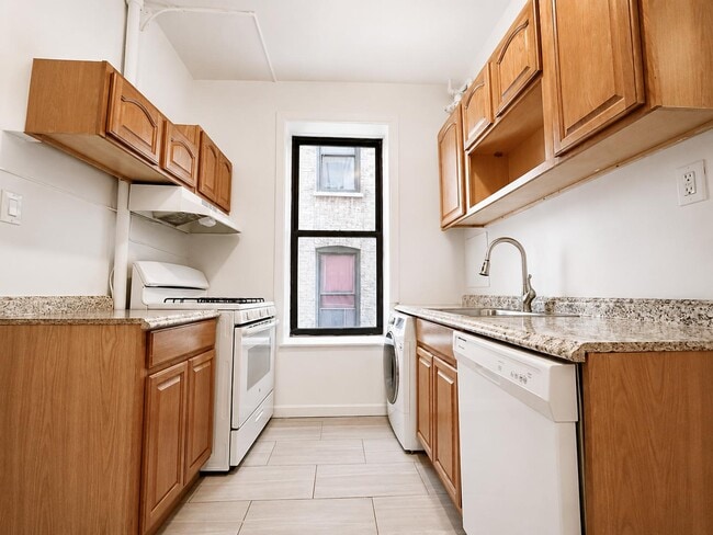 Floorplan - 182 Claremont Avenue