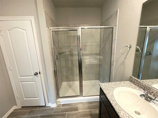 Building Photo - 954 Redinger Ridge Dr