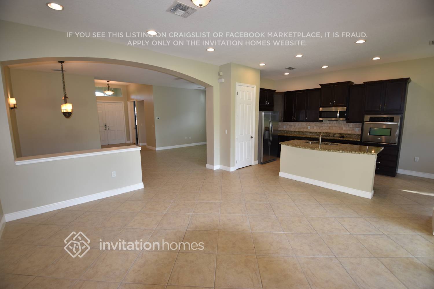 Building Photo - 2116 Belcara Court