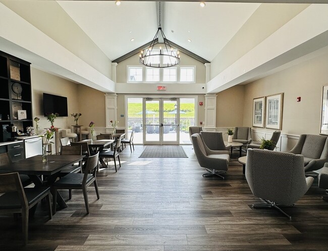 Building Photo - 1204 Peter's Farm Way