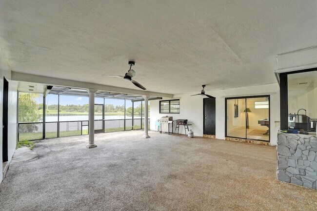 Building Photo - 3630 N 55th Ave