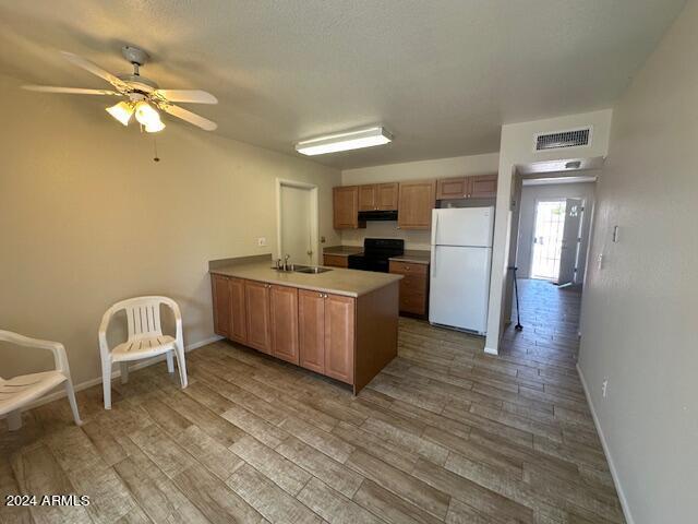 Building Photo - 2353 E Betty Elyse Ln