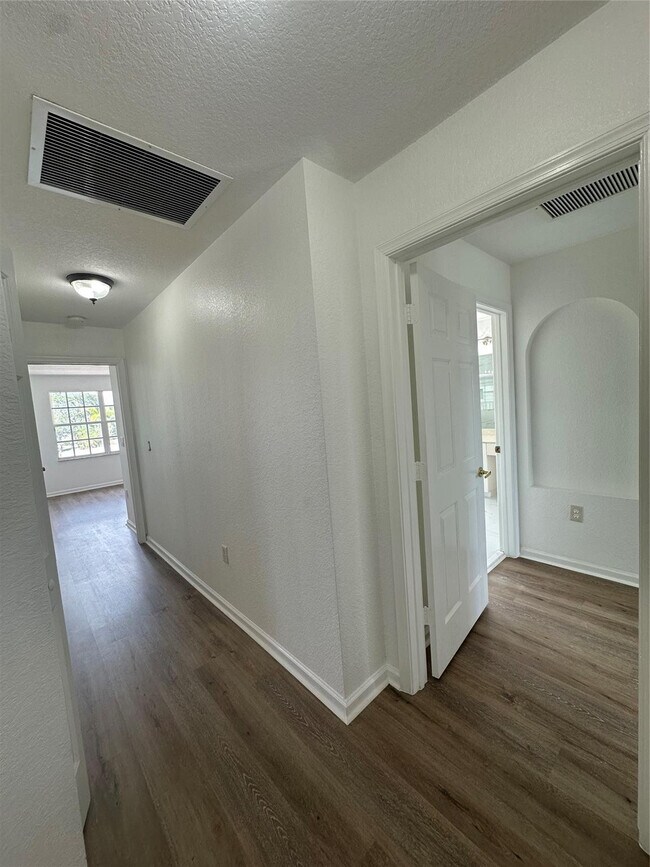 Building Photo - 13376 SW 47th St