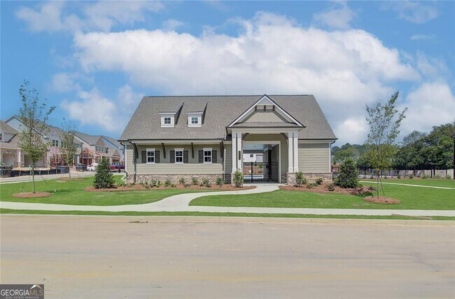 Building Photo - 3030 Westgate Park Dr