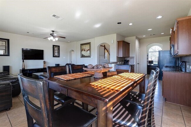 Building Photo - 18311 Red Oak Manor Ln