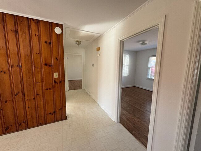 Building Photo - Available to Show