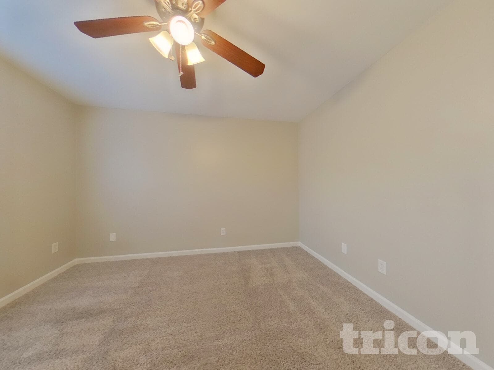 Building Photo - 3605 Long Lake Dr