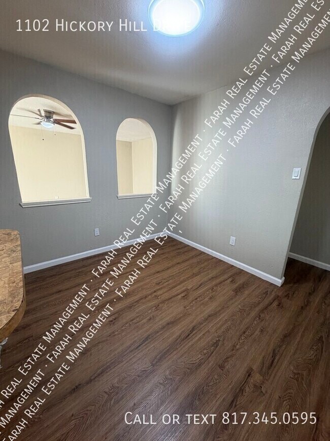 Building Photo - 1102 Hickory Hill Dr