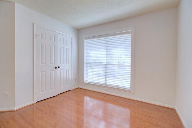 Building Photo - 1226 Rabbs Crossing