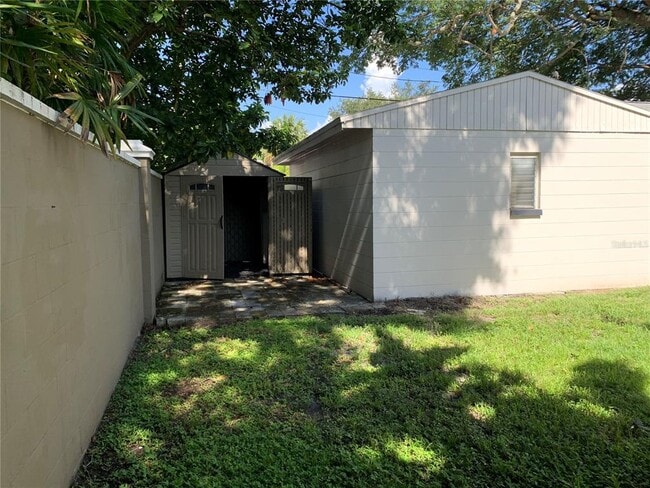 Building Photo - 3516 W San Pedro St