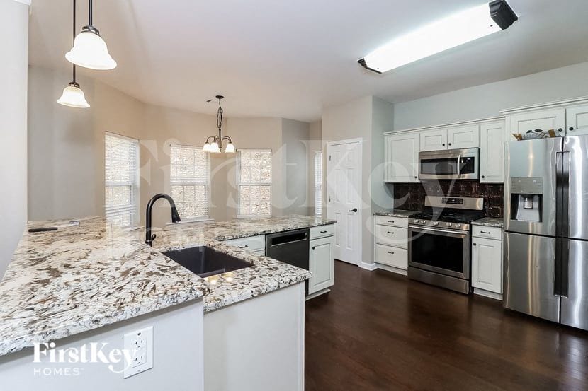 Building Photo - 1805 Lightwood Ln NW