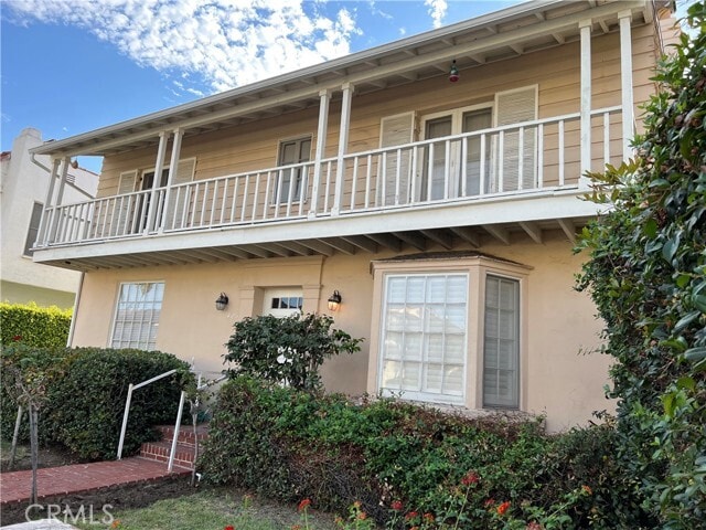 Building Photo - 425 S Palm Dr