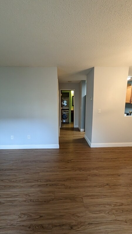 Building Photo - 7124 72nd Ln N