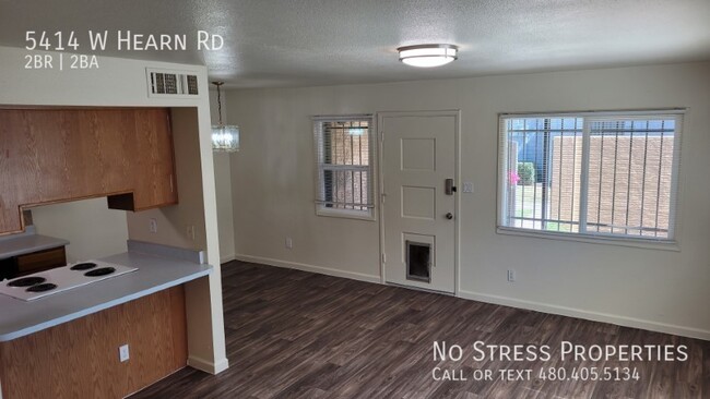 Building Photo - 2 Bed Townhome off 55th Ave and Thunderbird!