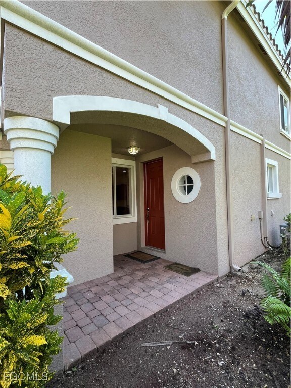 Building Photo - 9999 Chiana Cir