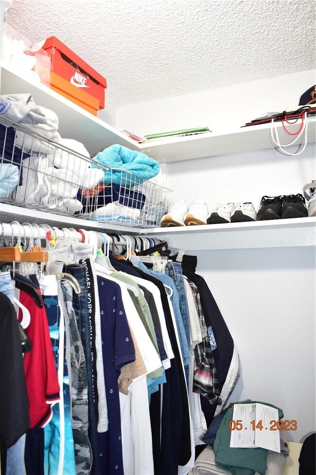 Building Photo - 8590 Sunrise Lakes Blvd