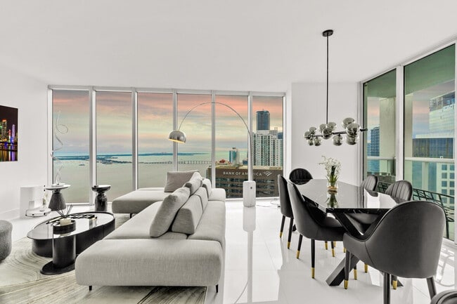 Building Photo - 631 Brickell Ave